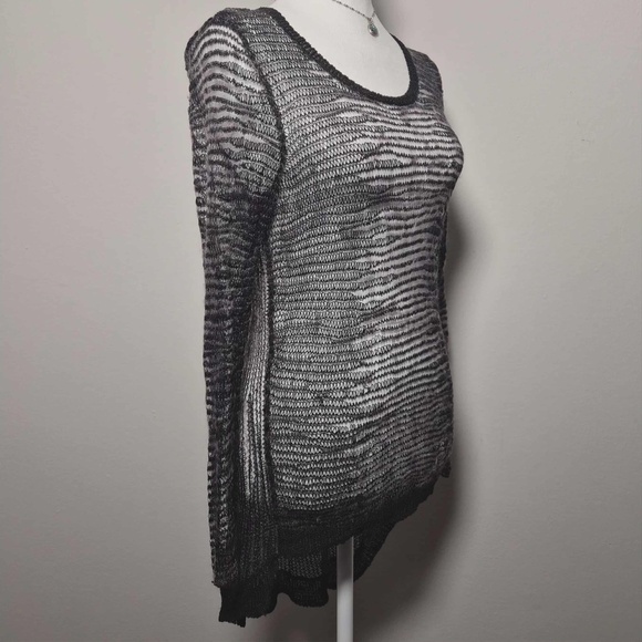 Eileen Fisher Gray Italian Yarn Wired Knit Hi Low Whimsigoth Witchy Gothic Top S - Picture 2 of 9